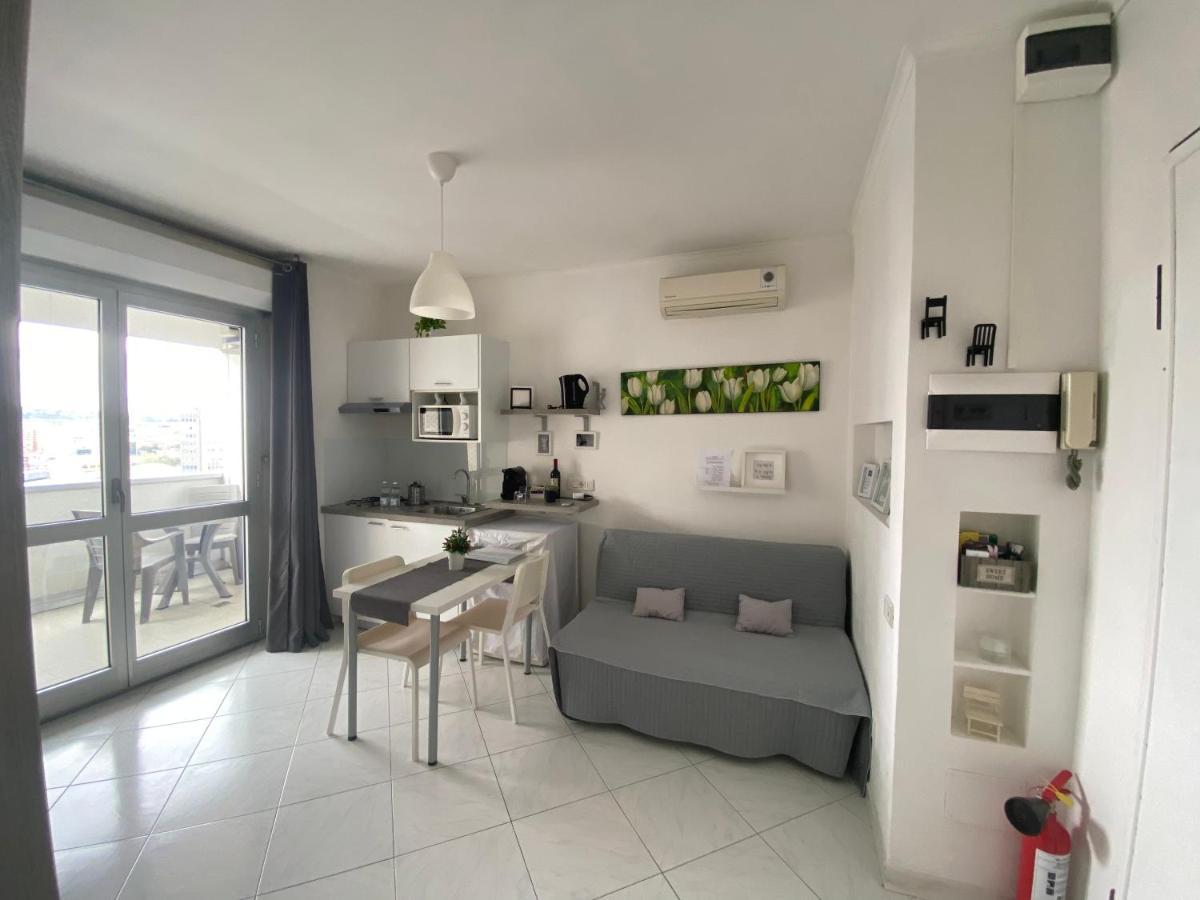 Vesucharme Flat Apartment Naples Exterior photo