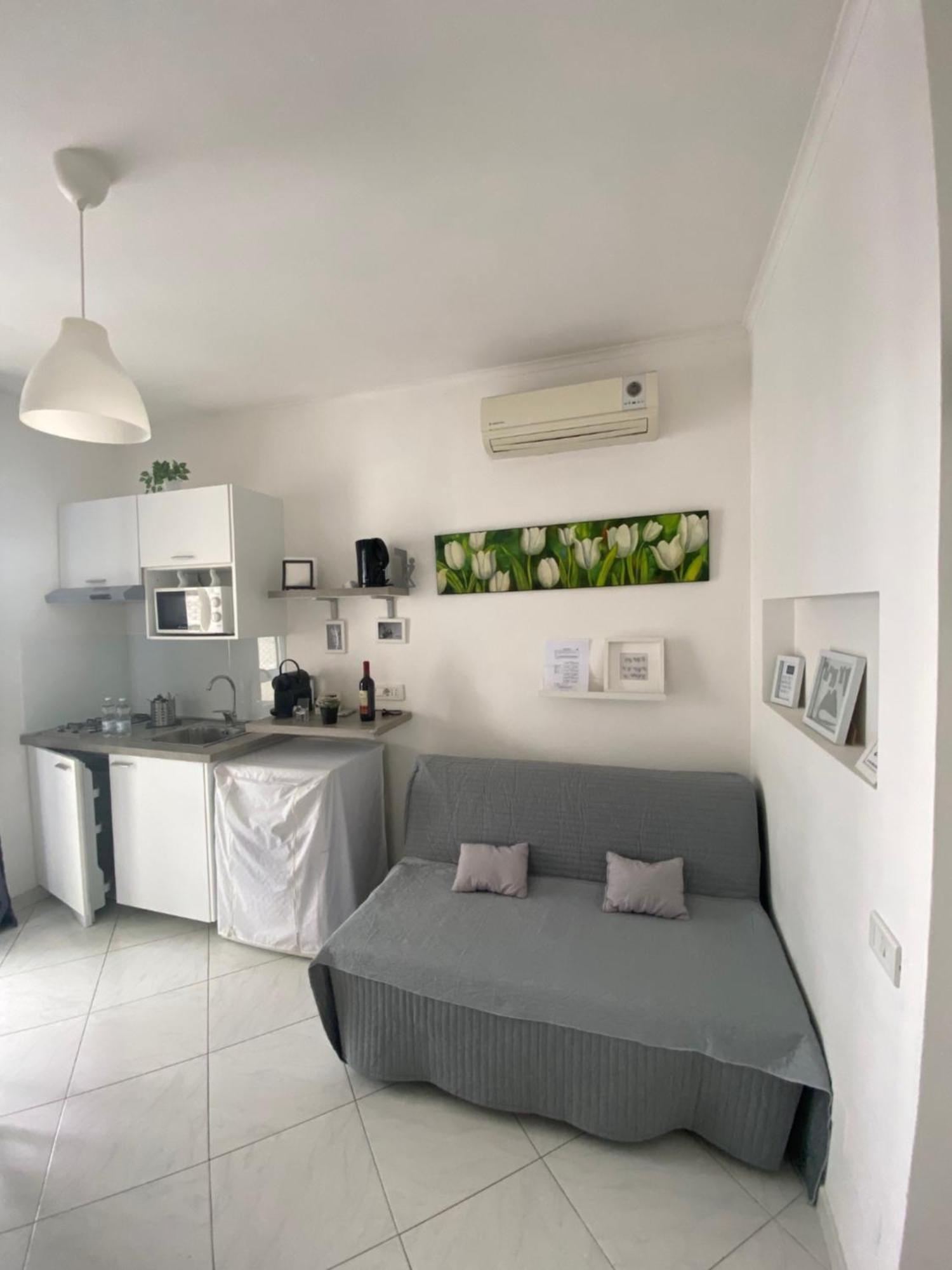 Vesucharme Flat Apartment Naples Exterior photo